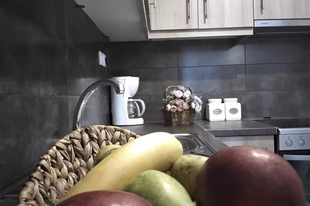 Thea Family Apartments 3 Yénion 外观 照片